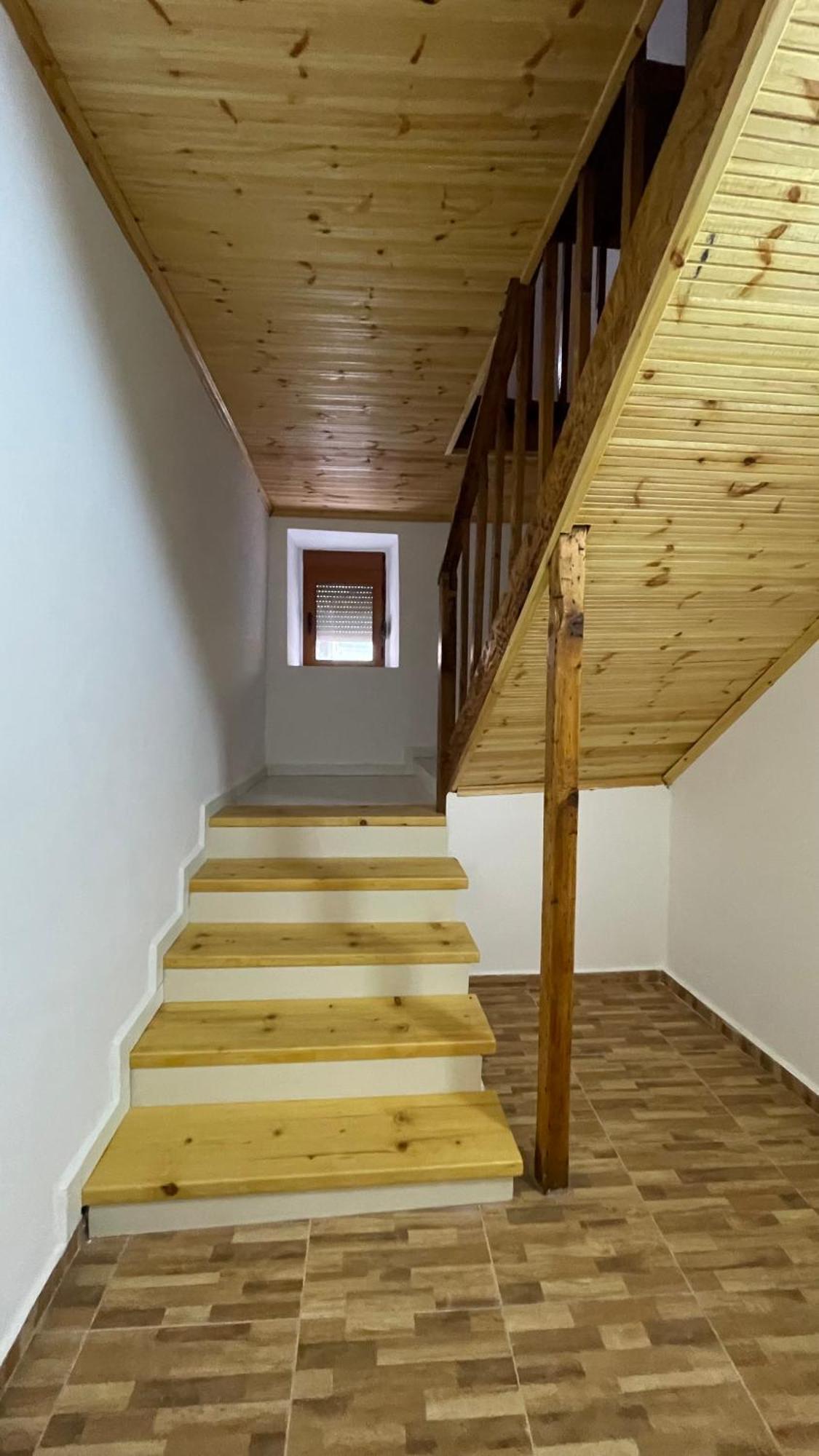 Albergue Ardjon House Berat Exterior foto
